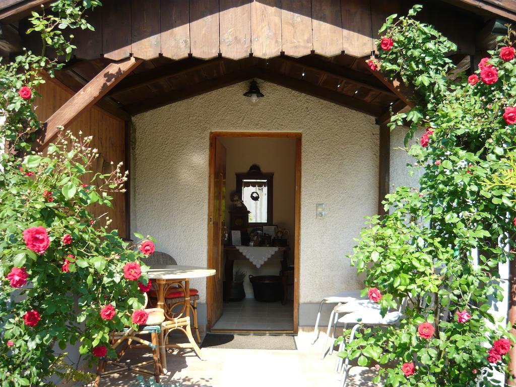 Mandula Haz Hotel Veszprem Ruang foto